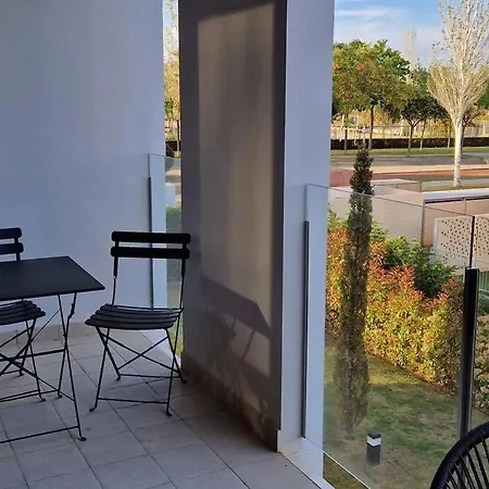 Espectacular Piso Nuevo Con Piscina Lejlighed *